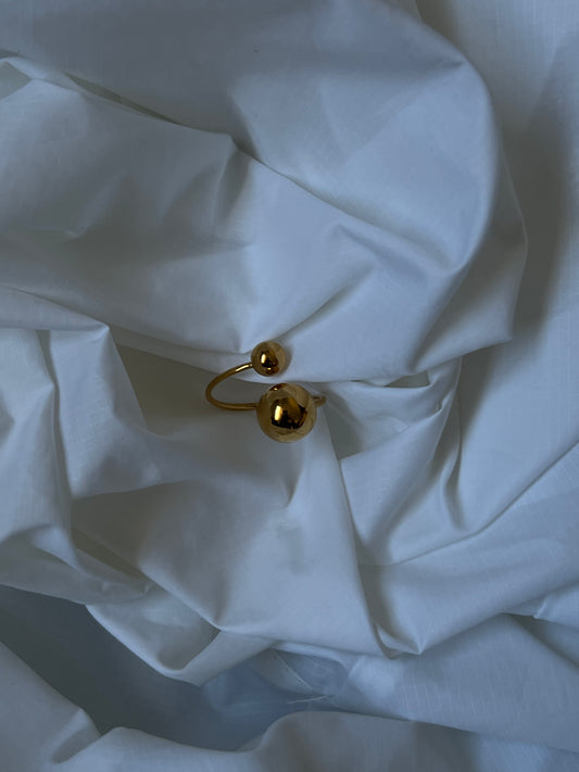 The double ball cuff ring